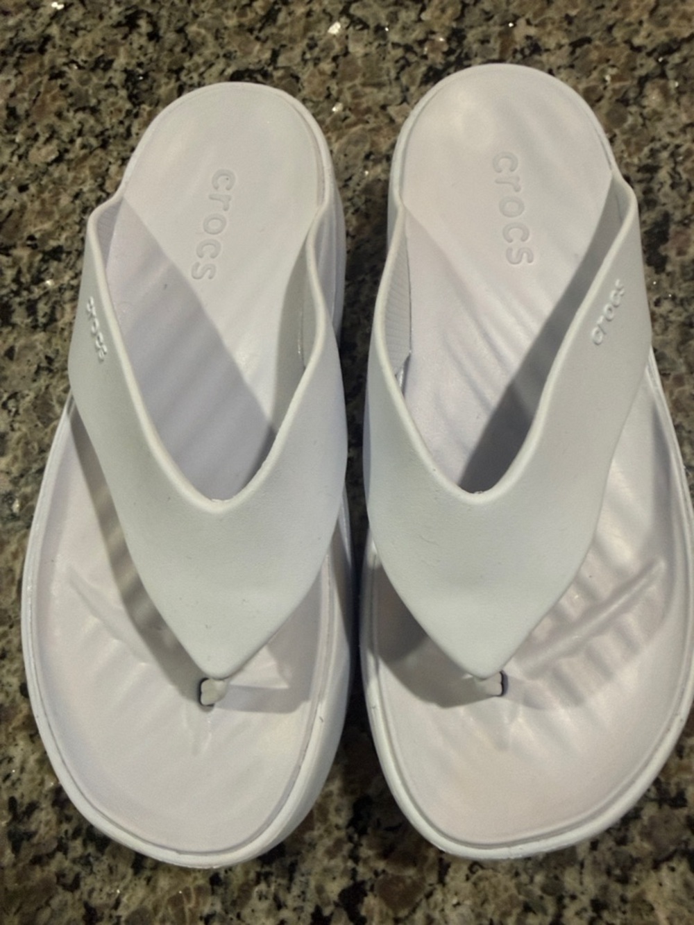 CROCS Women's Light Lavender Gateway Thong Sandals